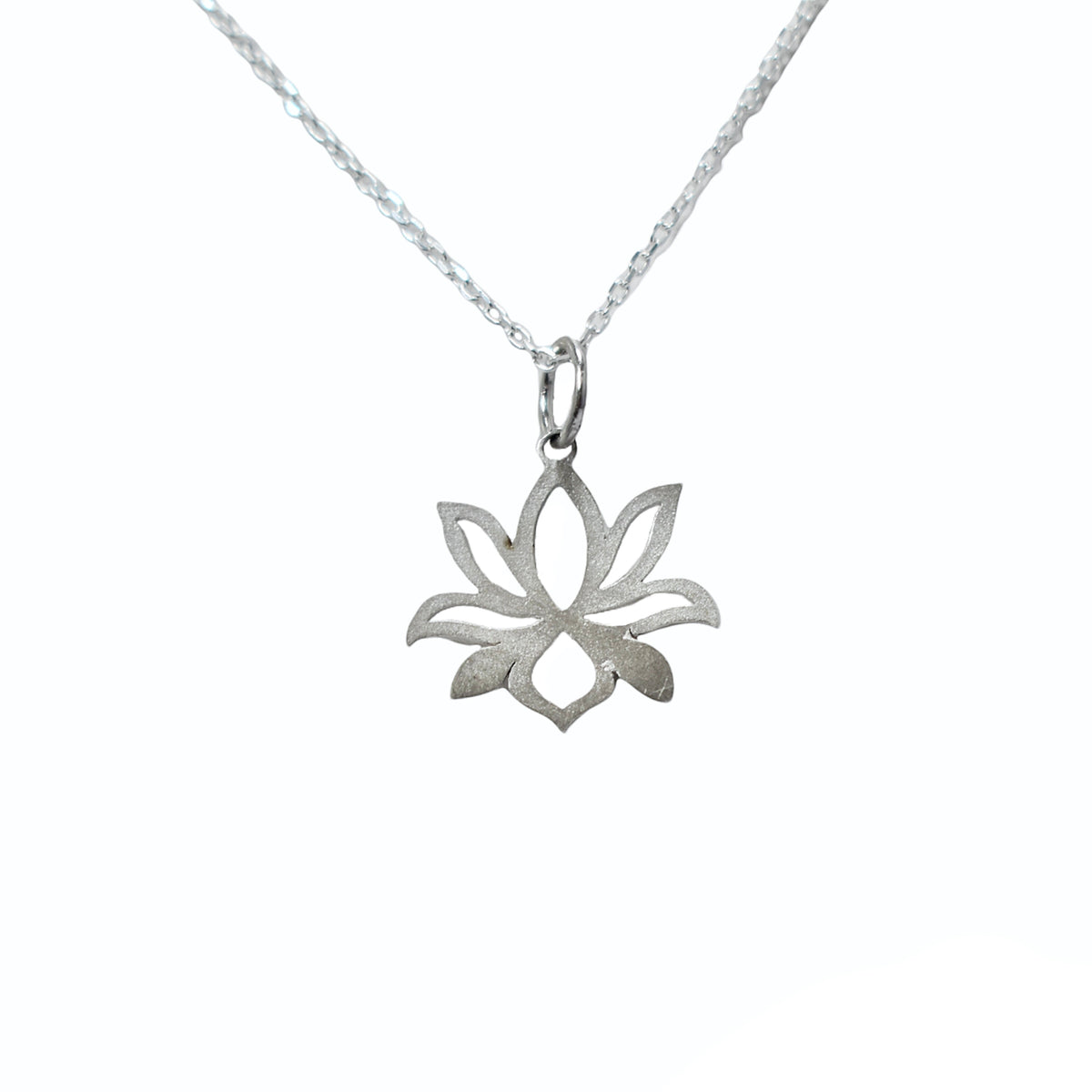 Lotus Flower Pendant - Eva Collection – Bijouterie La Forge d'or